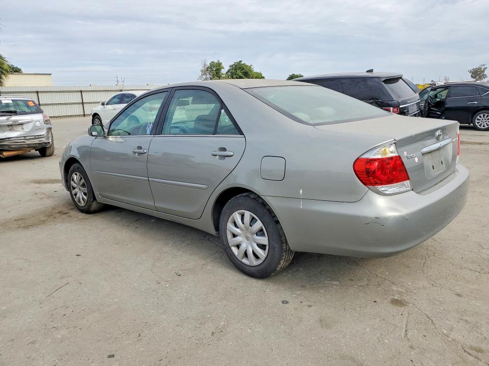 59644606 :رقم المزاد ، 4T1BE32K45U551408 vin ، 2005 Toyota Camry مزاد بيع