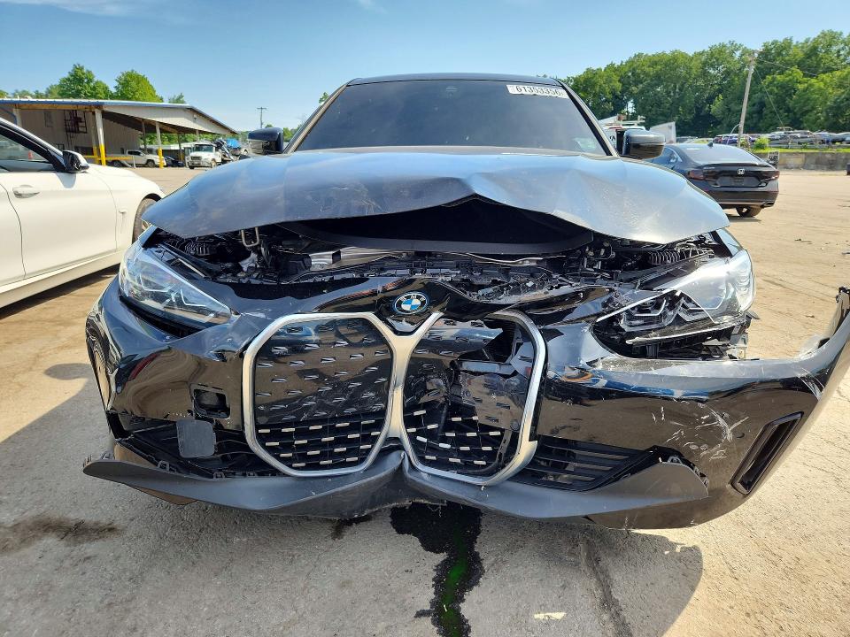61353356 :رقم المزاد ، WBY43AW09PFR43046 vin ، 2023 Bmw I4 مزاد بيع