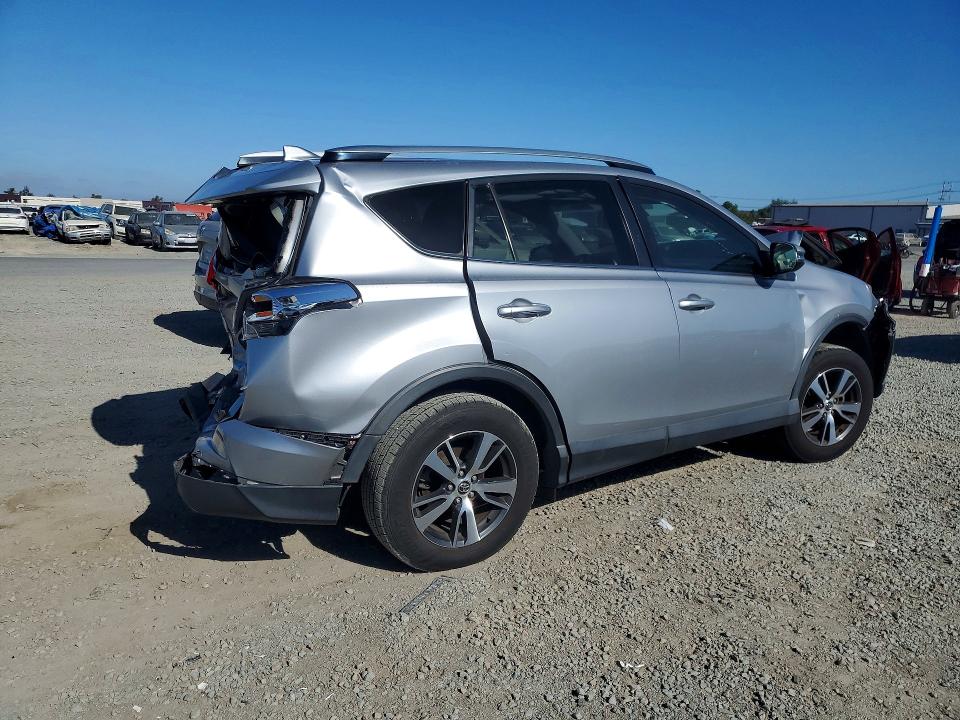 Продажа на аукционе авто 2018 Toyota Rav4, vin: JTMWFREV8JJ187677, номер лота: 60033596