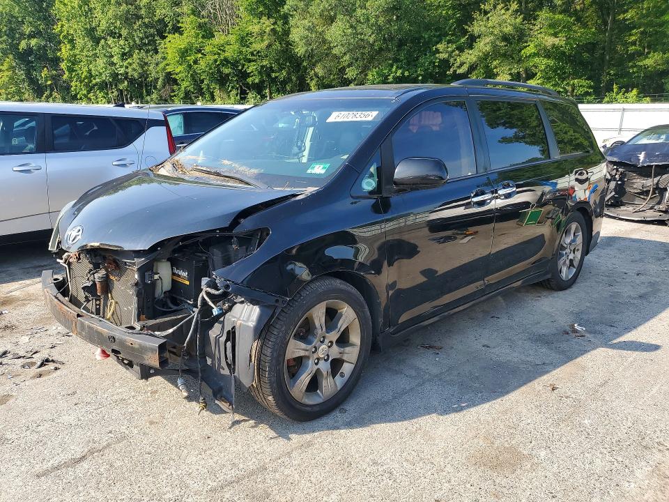 Aukcja sprzedaży 2014 Toyota Sienna, vin: 5TDXK3DC8ES458999, numer aukcji: 61028356