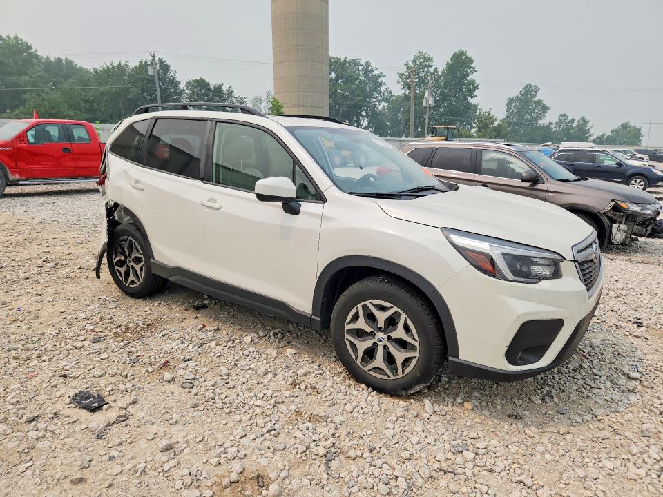 Продажа на аукционе авто 2021 Subaru Forester, vin: JF2SKAJC9MH552915, номер лота: 61392506