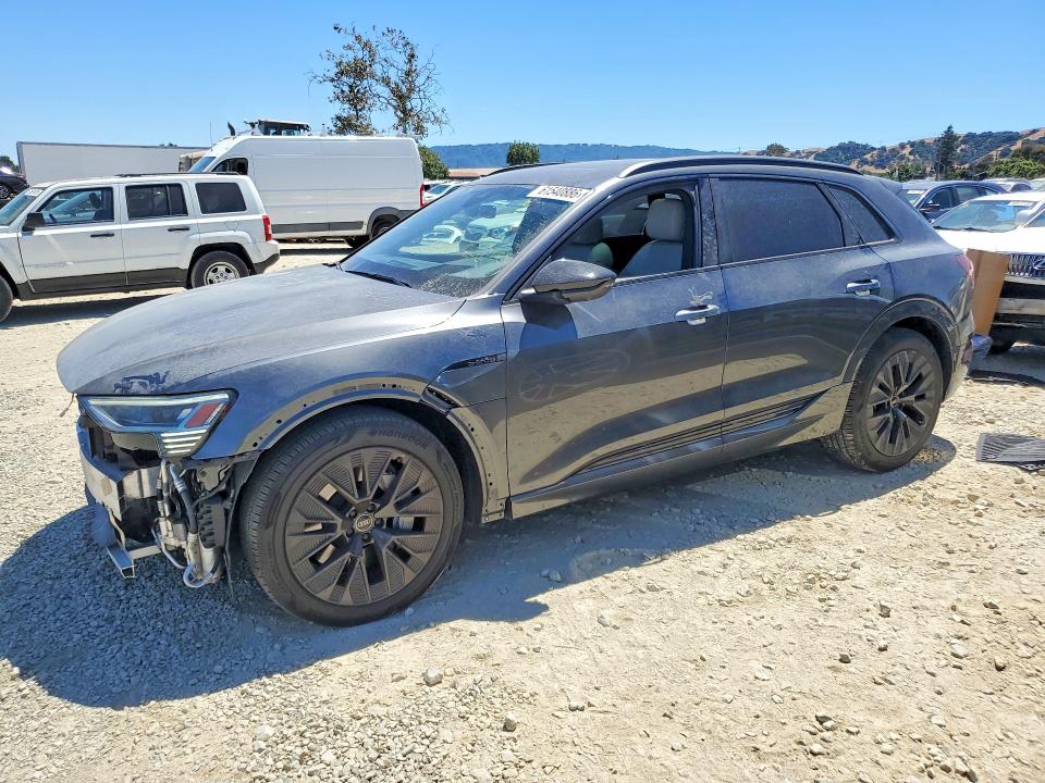Продажа на аукционе авто 2024 Audi Q8 E-tron, vin: WA16AAGE9RB039467, номер лота: 61540886