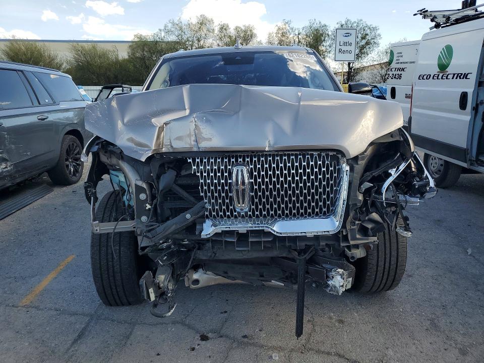 Продаж на аукціоні авто 2019 Lincoln Navigator, vin: 5LMJJ2LT3KEL10239, номер лоту: 62162266