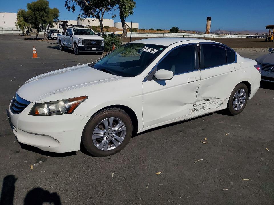 Продажа на аукционе авто 2012 Honda Accord, vin: 1HGCP2F60CA102821, номер лота: 62996986