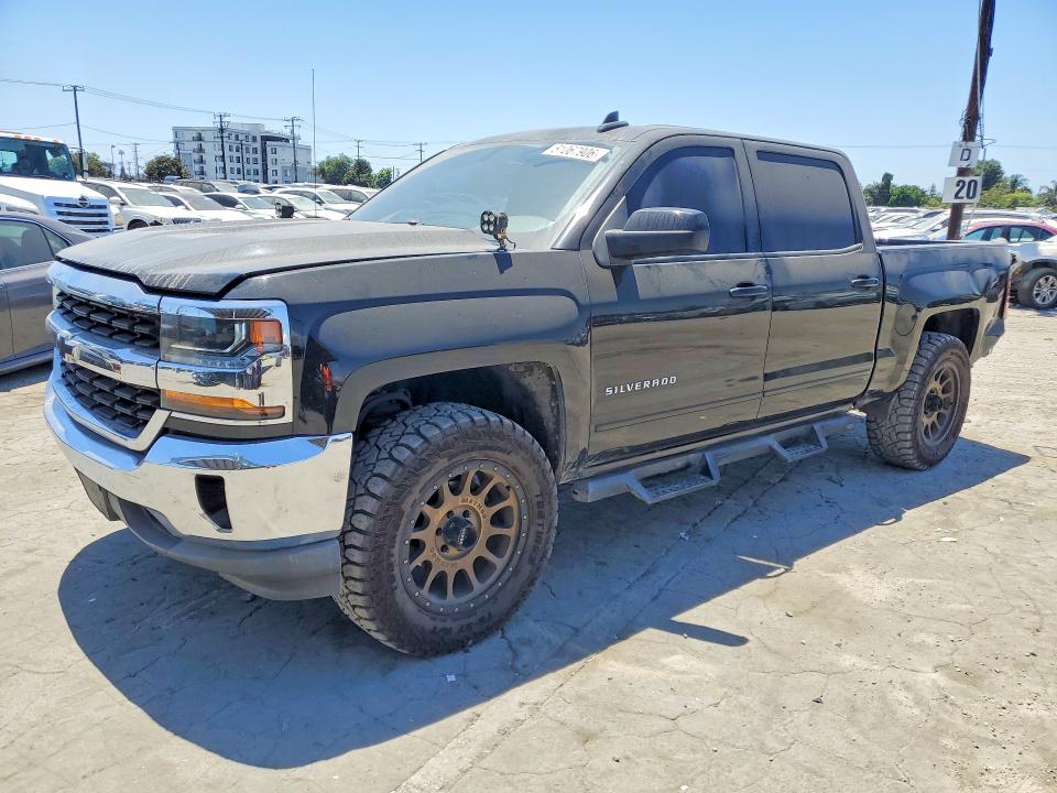 61067906 :رقم المزاد ، 3GCPCREC3HG120329 vin ، 2017 Chevrolet Silverado مزاد بيع