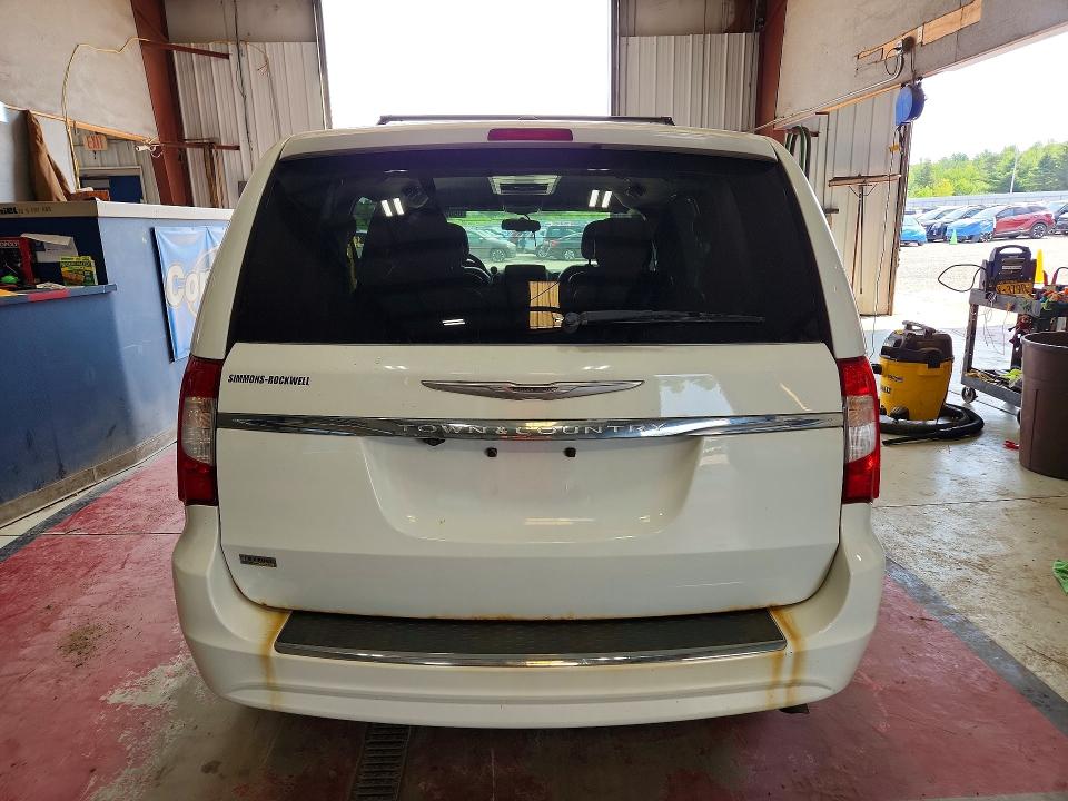 2015 Chrysler Town & Country მანქანა იყიდება აუქციონზე, vin: 2C4RC1BG6FR594672, აუქციონის ნომერი: 85629025