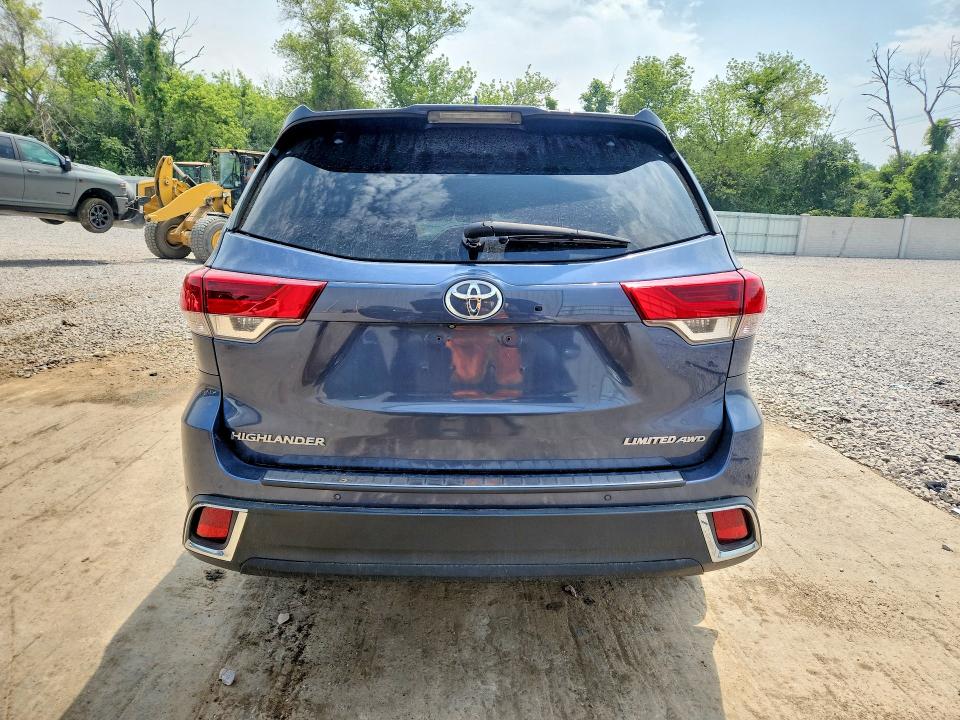 2019 Toyota Highlander მანქანა იყიდება აუქციონზე, vin: 5TDDZRFH7KS917476, აუქციონის ნომერი: 61551636