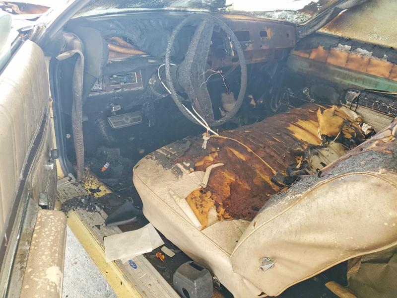 60966776 :رقم المزاد ، 2U62S113242 vin ، 1972 Ford Ltd مزاد بيع