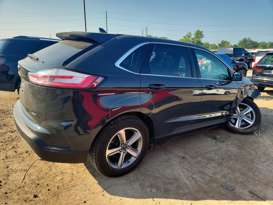 62391876 :رقم المزاد ، 2FMPK4J91MBA33313 vin ، 2021 Ford Edge مزاد بيع