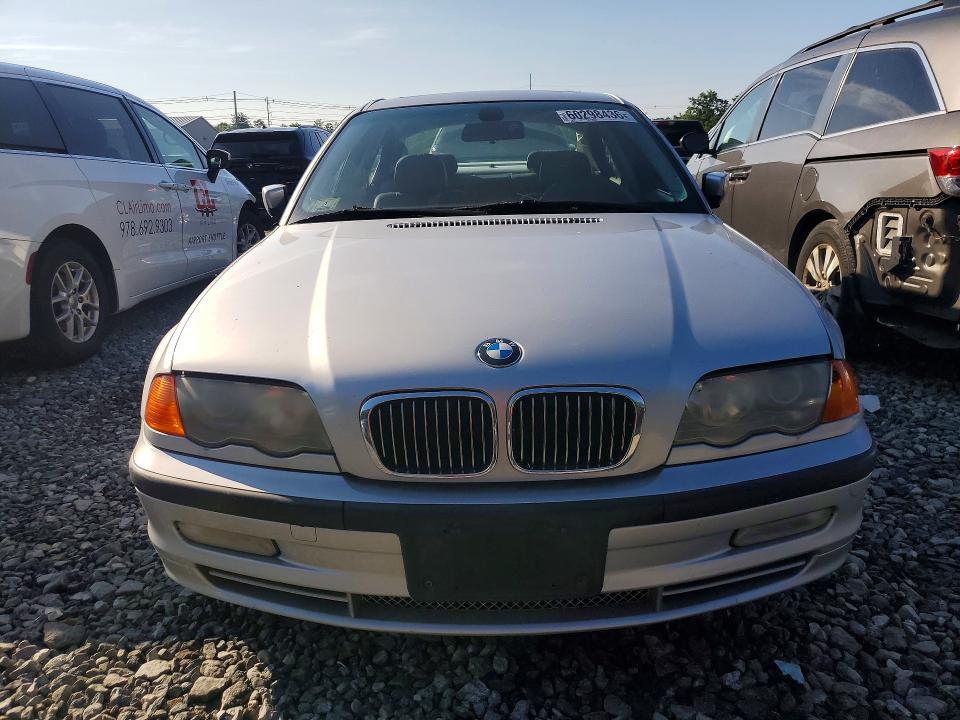 60298436 :رقم المزاد ، WBAAV53451FJ71274 vin ، 2001 Bmw 330 مزاد بيع