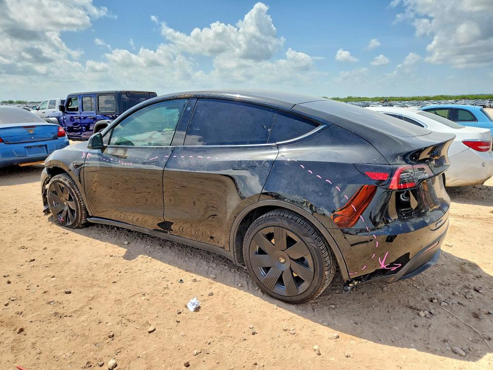 59704076 :رقم المزاد ، 5YJYGDED1MF103789 vin ، 2021 Tesla Model Y مزاد بيع