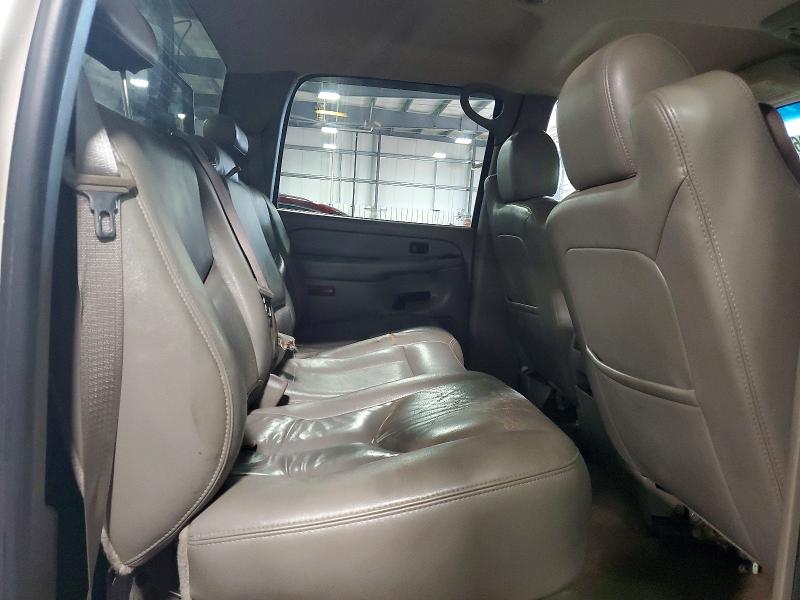 60168526 :رقم المزاد ، 1GTHK23215F851461 vin ، 2005 Gmc Sierra مزاد بيع