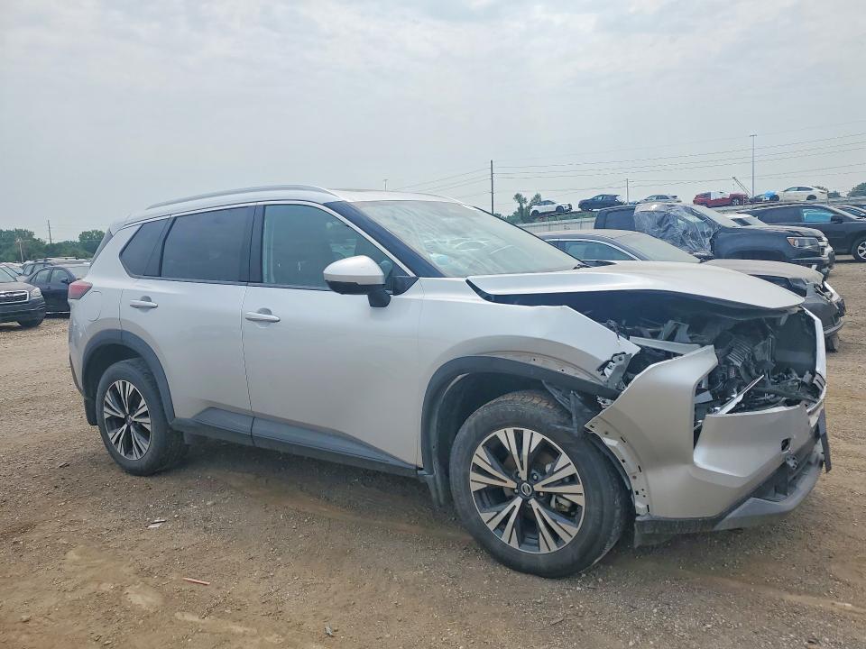 62702806 :رقم المزاد ، 5N1AT3BB1MC708124 vin ، 2021 Nissan Rogue مزاد بيع