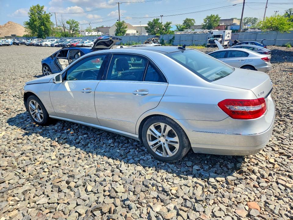 63358716 :رقم المزاد ، WDDHF8HB7BA354848 vin ، 2011 Mercedes-benz E مزاد بيع