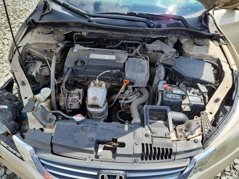 62402346 :رقم المزاد ، 1HGCR2F33FA128866 vin ، 2015 Honda Accord مزاد بيع