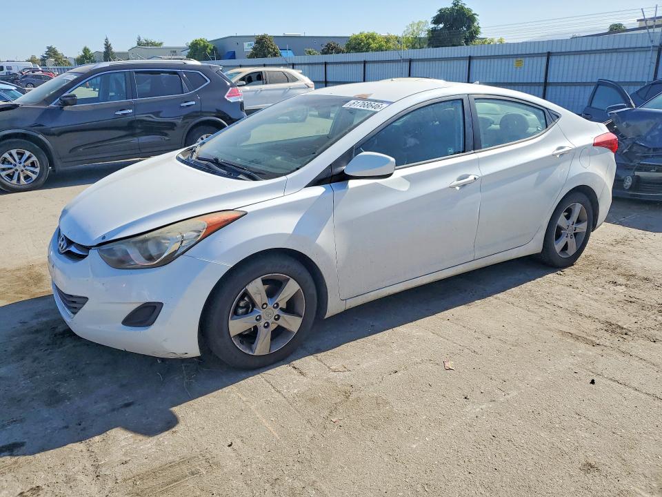 61768646 :رقم المزاد ، 5NPDH4AEXDH453403 vin ، 2013 Hyundai Elantra مزاد بيع