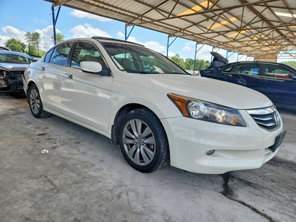 Auction sale of the 2012 Honda Accord, vin: 1HGCP3F86CA021569, lot number: 62107246