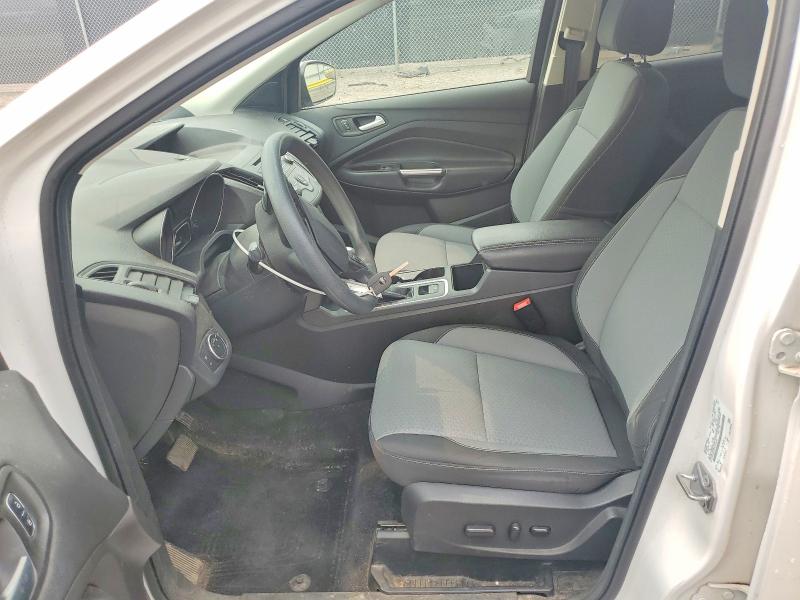 61335216 :رقم المزاد ، 1FMCU0GD7HUD18403 vin ، 2017 Ford Escape مزاد بيع
