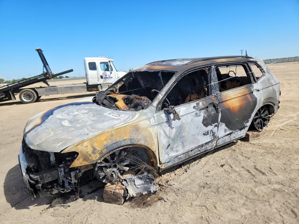 60112726 :رقم المزاد ، 3VV1B7AX8MM080719 vin ، 2021 Volkswagen Tiguan مزاد بيع