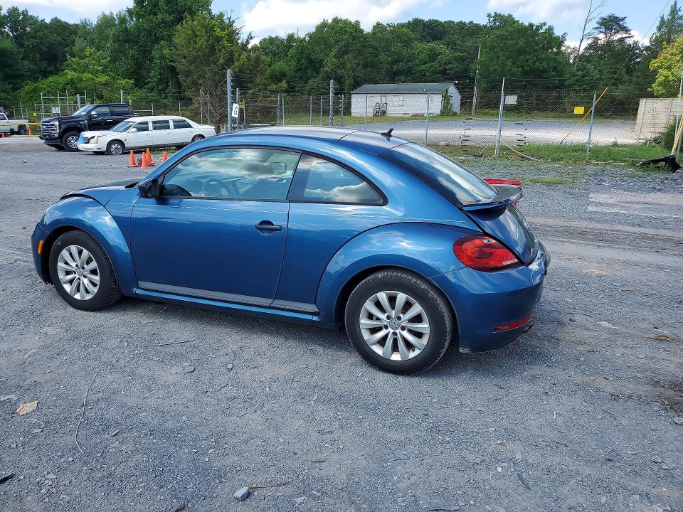 2018 Volkswagen Beetle მანქანა იყიდება აუქციონზე, vin: 3VWFD7AT6JM714355, აუქციონის ნომერი: 59271746
