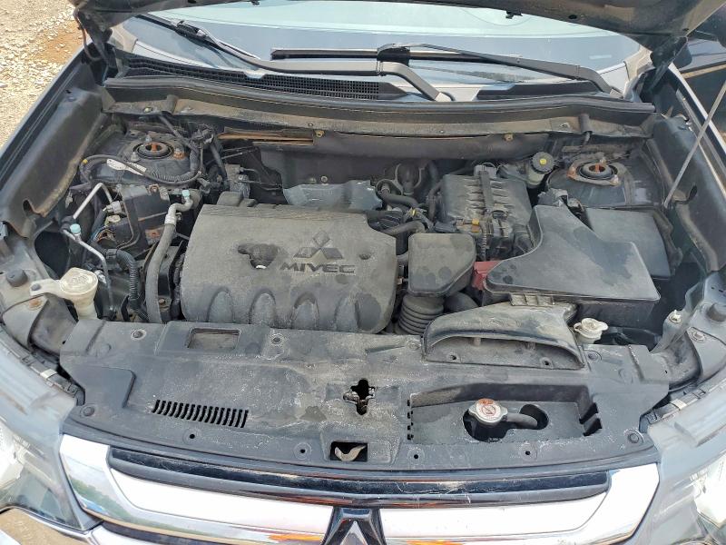 Продажа на аукционе авто 2016 Mitsubishi Outlander, vin: JA4AZ3A31GZ035151, номер лота: 61947386