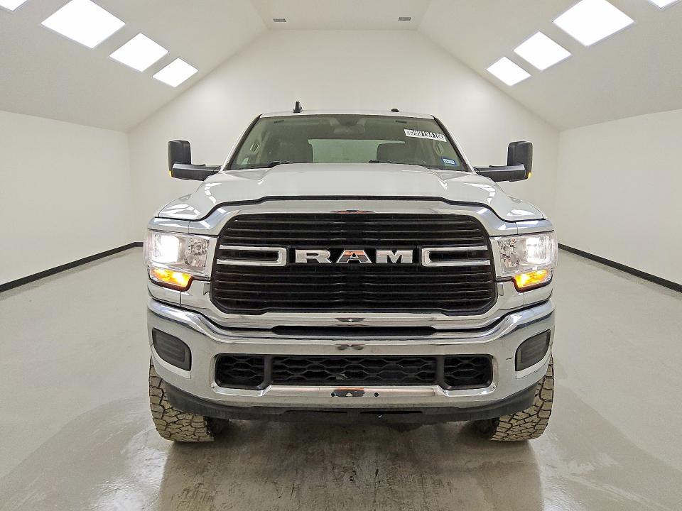 59919416 :رقم المزاد ، 3C6UR5CJ2KG512700 vin ، 2019 Ram 2500 مزاد بيع