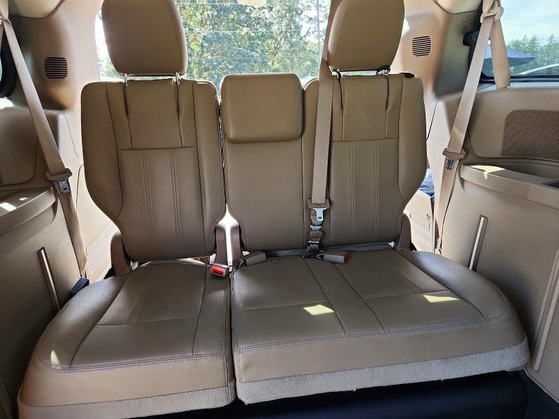 2016 Chrysler Town & Country მანქანა იყიდება აუქციონზე, vin: 2C4RC1BG3GR280852, აუქციონის ნომერი: 63019856