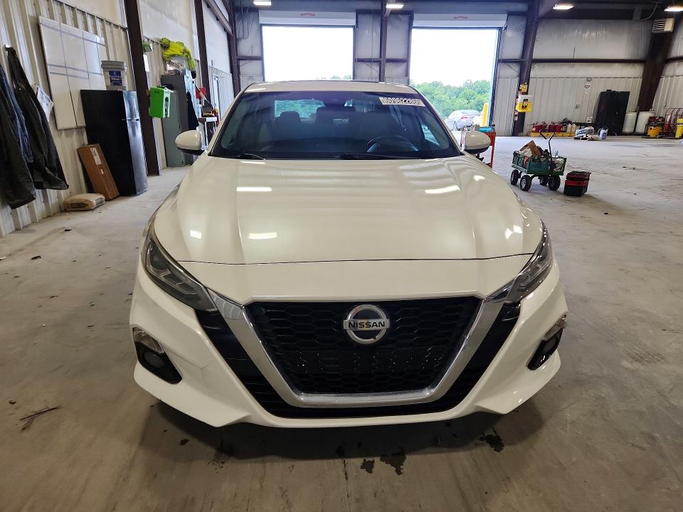 60962286 :رقم المزاد ، 1N4BL4DV3KC133324 vin ، 2019 Nissan Altima مزاد بيع