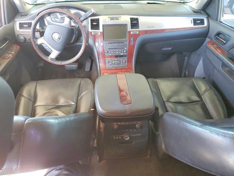 2010 Cadillac Escalade მანქანა იყიდება აუქციონზე, vin: 1GYUKEEJ3AR167406, აუქციონის ნომერი: 63229676