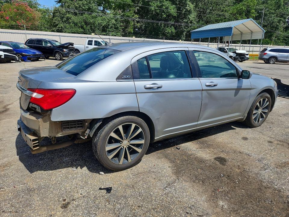 2014 Chrysler 200 მანქანა იყიდება აუქციონზე, vin: 1C3CCBCG5EN136115, აუქციონის ნომერი: 60974346