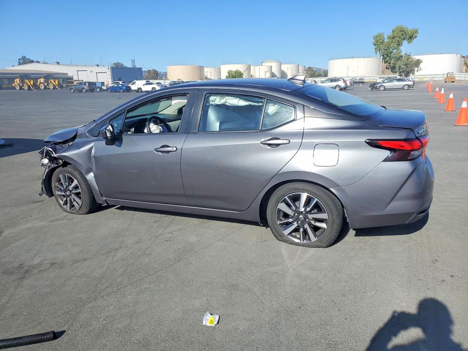 62968706 :رقم المزاد ، 3N1CN8EV5ML830387 vin ، 2021 Nissan Versa مزاد بيع