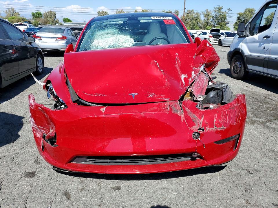 61407646 :رقم المزاد ، 7SAYGAEE1PF645392 vin ، 2023 Tesla Model Y مزاد بيع