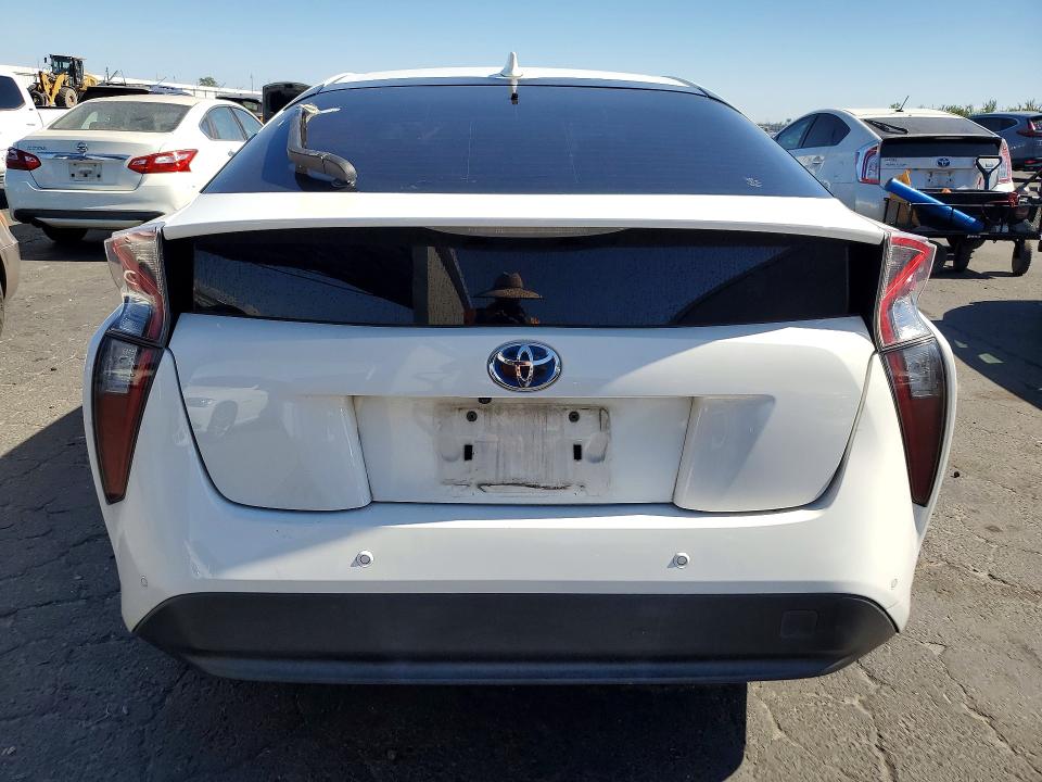 Продаж на аукціоні авто 2018 Toyota Prius, vin: JTDKARFU4J3061629, номер лоту: 60813166