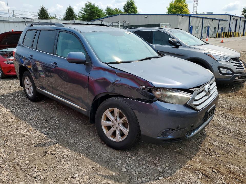 62820566 :رقم المزاد ، 5TDBK3EH1CS131166 vin ، 2012 Toyota Highlander مزاد بيع