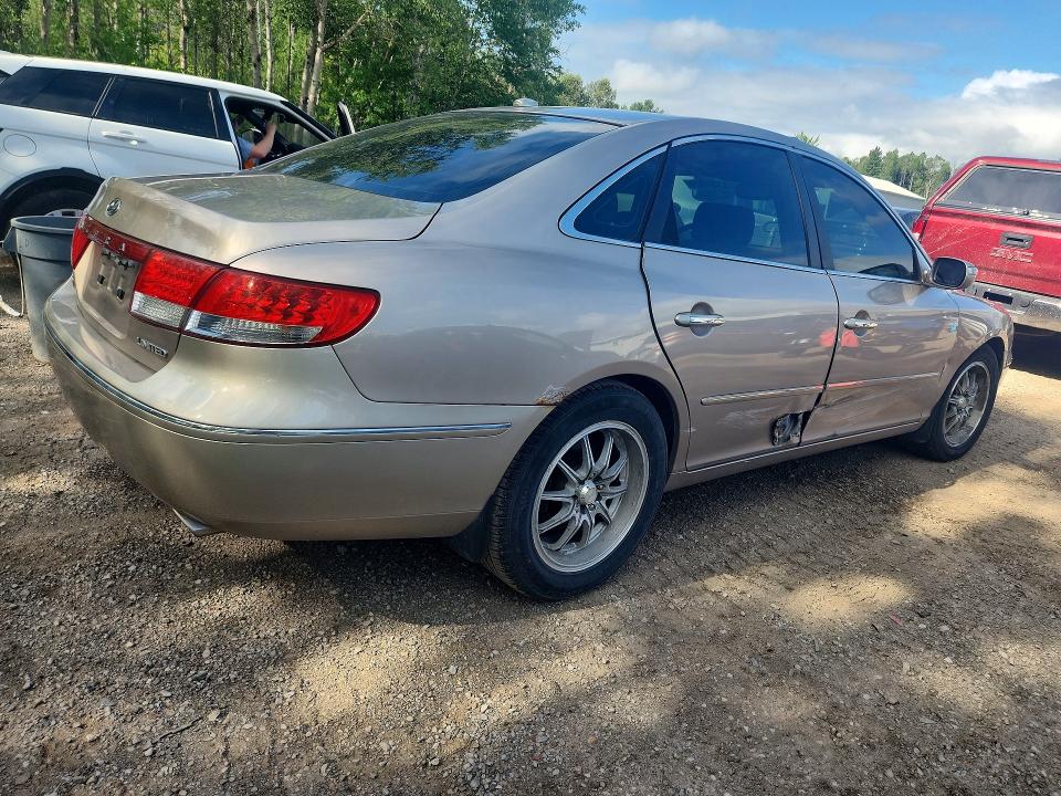 2008 Hyundai Azera მანქანა იყიდება აუქციონზე, vin: KMHFC46F58A301501, აუქციონის ნომერი: 57404026