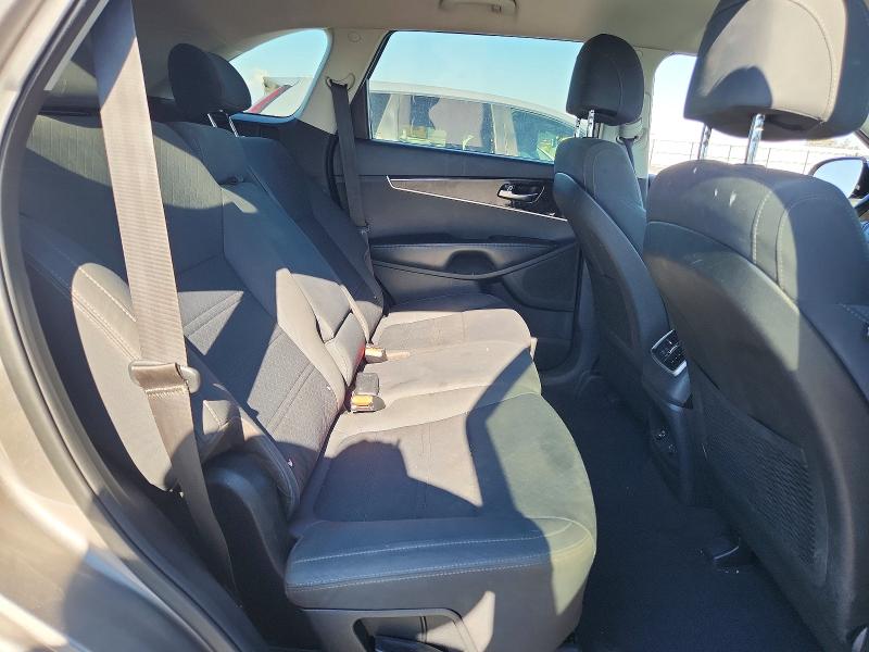 Продажа на аукционе авто 2017 Kia Sorento, vin: 5XYPG4A53HG235929, номер лота: 60993586