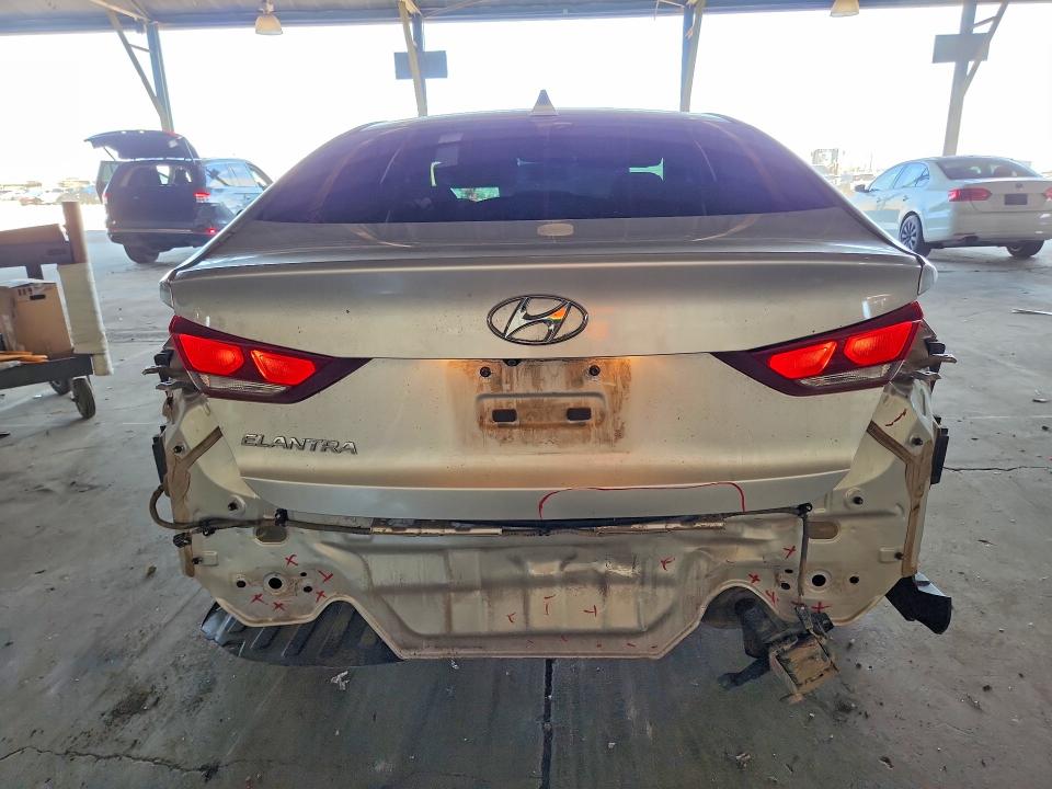2018 Hyundai Elantra მანქანა იყიდება აუქციონზე, vin: 5NPD84LF0JH259691, აუქციონის ნომერი: 59997006