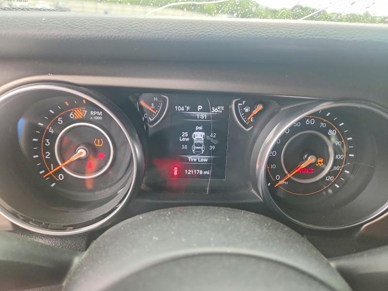 60051476 :رقم المزاد ، 1C4GJXAN2JW222293 vin ، 2018 Jeep Wrangler مزاد بيع