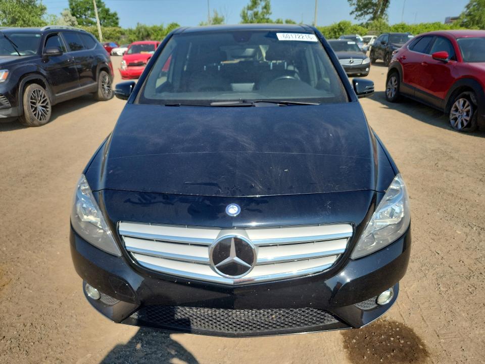 60172216 :رقم المزاد ، WDDMH4EB2EJ245207 vin ، 2014 Mercedes-benz B250 مزاد بيع