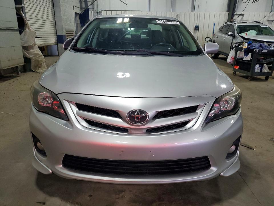 2011 Toyota Corolla მანქანა იყიდება აუქციონზე, vin: 2T1BU4EE8BC585945, აუქციონის ნომერი: 61850906