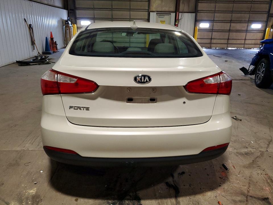 2015 Kia Forte მანქანა იყიდება აუქციონზე, vin: KNAFK4A65F5324164, აუქციონის ნომერი: 60218426