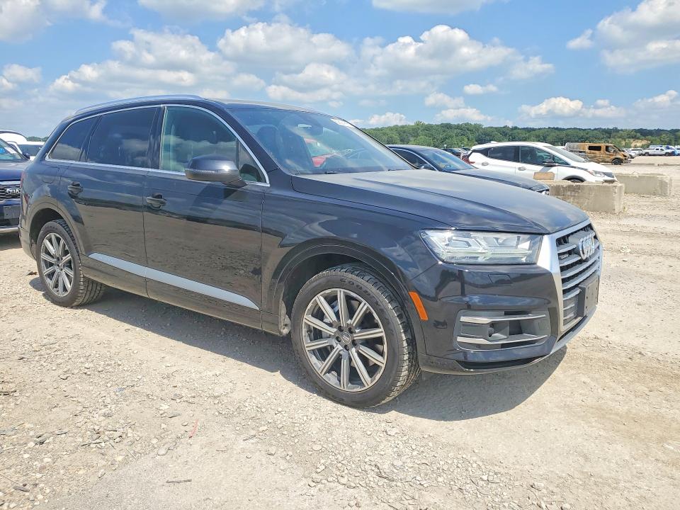 60624166 :رقم المزاد ، WA1VAAF74JD022584 vin ، 2018 Audi Q7 مزاد بيع