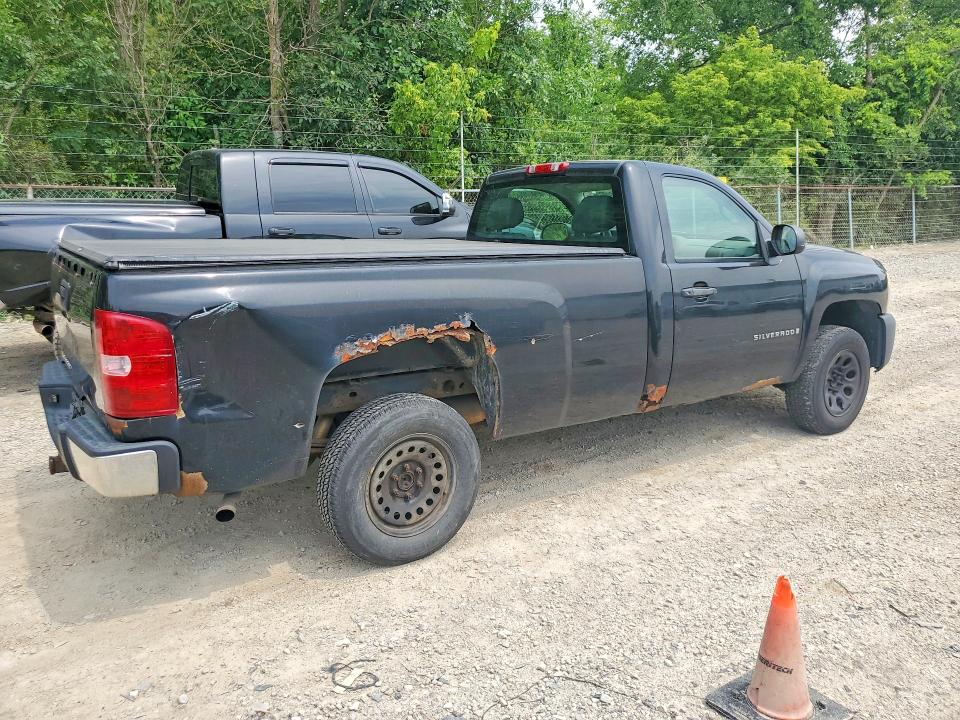 Продаж на аукціоні авто 2007 Chevrolet Silverado, vin: 1GCEC14X37Z640056, номер лоту: 61871786