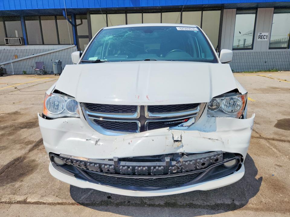 62569636 :رقم المزاد ، 2C4RDGCG5LR194676 vin ، 2020 Dodge Grand Caravan مزاد بيع