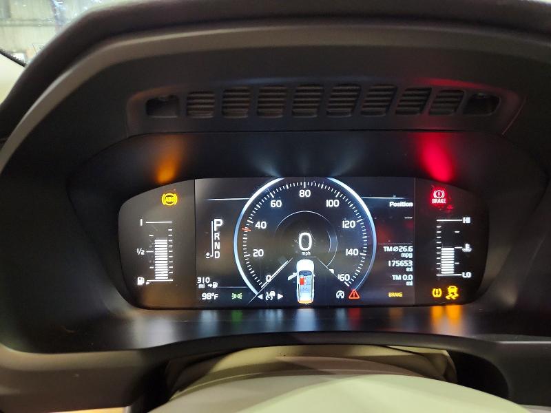61904946 :رقم المزاد ، YV4102KK5H1105585 vin ، 2017 Volvo Xc90 مزاد بيع