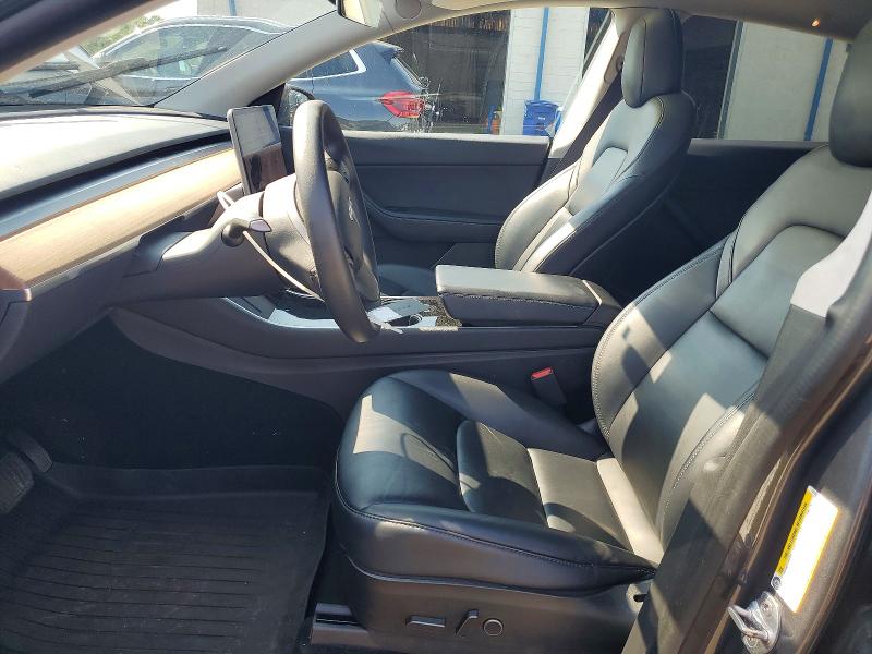 60432266 :رقم المزاد ، 5YJYGDEE1MF079597 vin ، 2021 Tesla Model Y مزاد بيع