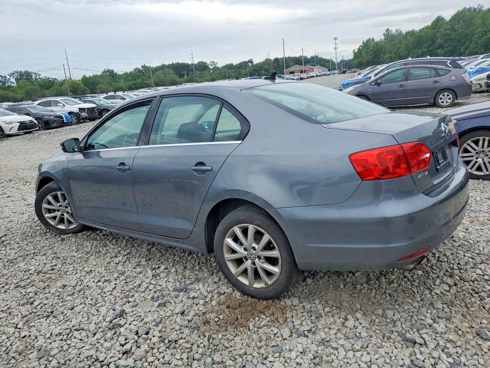 85631675 :رقم المزاد ، 3VWB17AJXEM441710 vin ، 2014 Volkswagen Jetta مزاد بيع