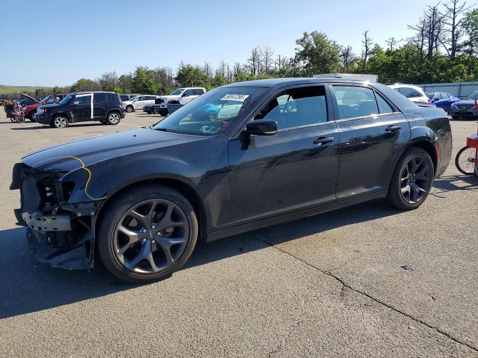 2023 Chrysler 300 მანქანა იყიდება აუქციონზე, vin: 2C3CCABGXPH569887, აუქციონის ნომერი: 59347266