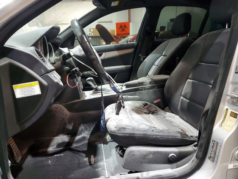 2013 Mercedes-benz C მანქანა იყიდება აუქციონზე, vin: WDDGF4HB7DR248974, აუქციონის ნომერი: 61532266