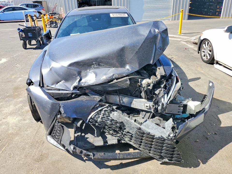 2021 Lexus Is მანქანა იყიდება აუქციონზე, vin: JTHGZ1B20M5040482, აუქციონის ნომერი: 61370036